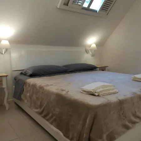 Santa Margherita Di Pula, Calaverde, Deliziosa 100 Metri Dal Mare *
